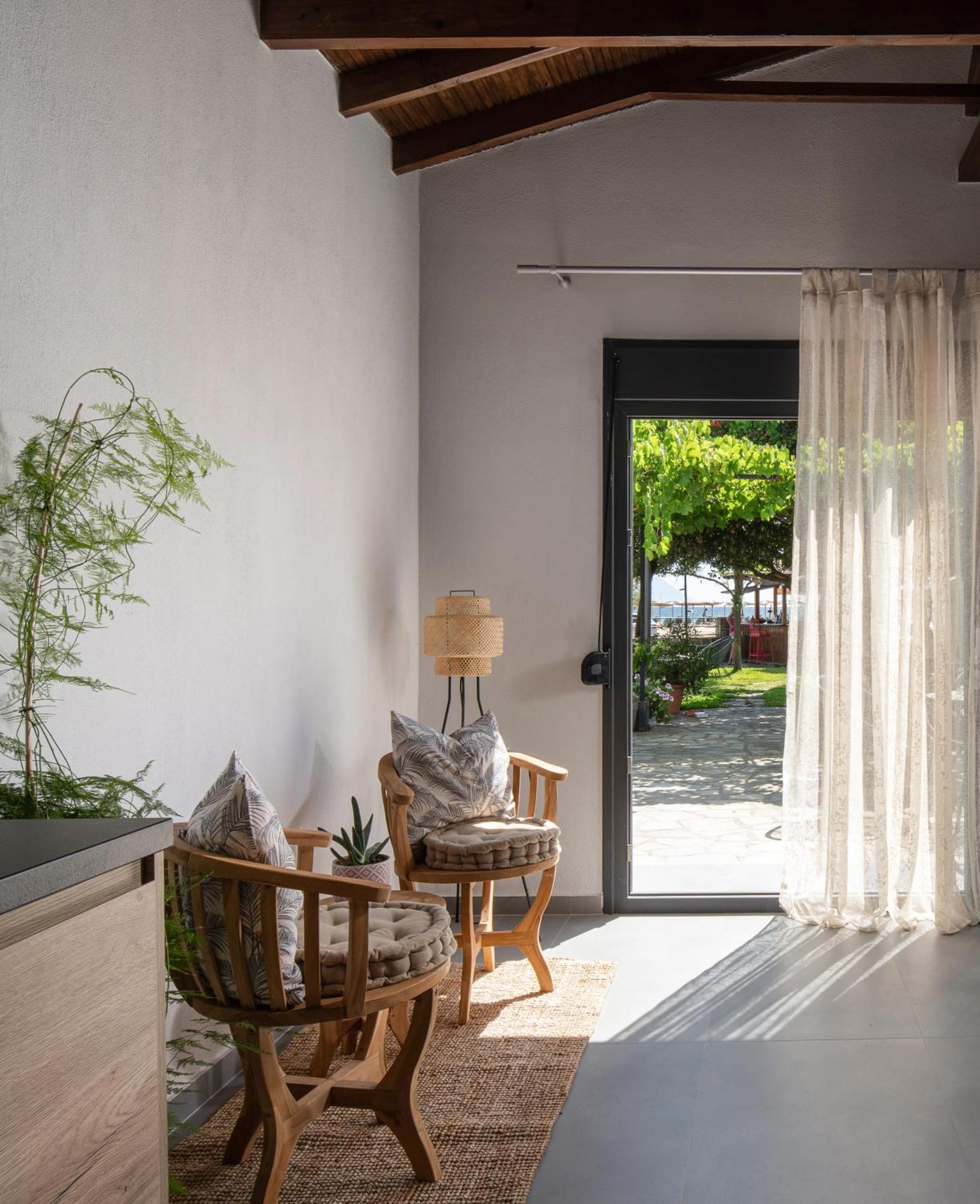 Akasti Slow Living Paralia Sikias 外观 照片